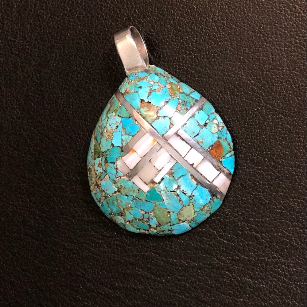 Santo Domingo Pueblo Native American Design Turquoise Shell Mosaic Pendant